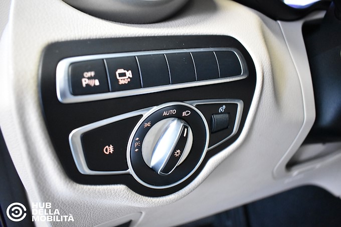 MERCEDES-BENZ GLC 220 d 4Matic Sport